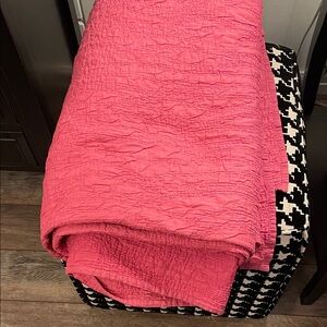 Crate&Barrel Beautiful Pink Quilted Throw and two pillow shams